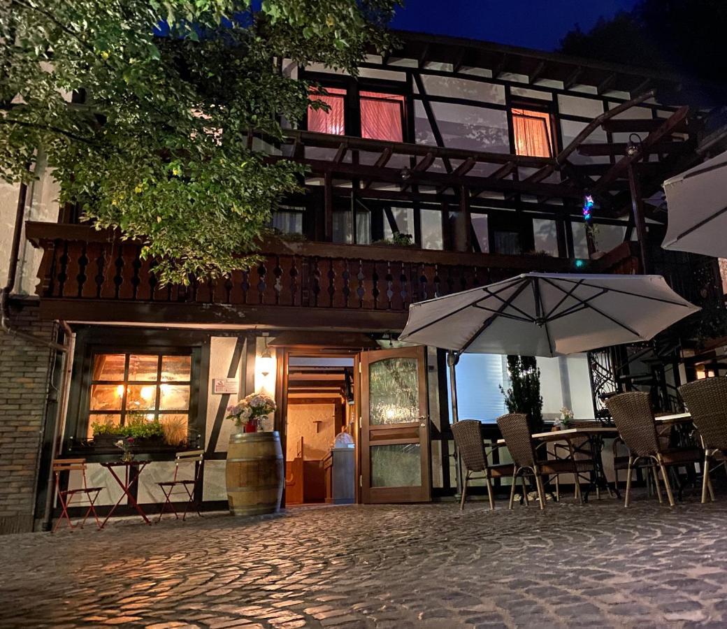 Hotel-Restaurant Zur Traube Altenahr Exterior photo